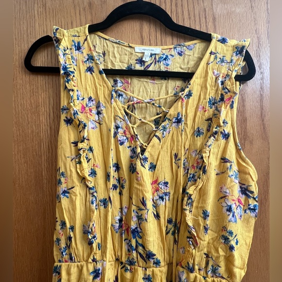 Yellow floral sleeveless sundress - Picture 3 of 3